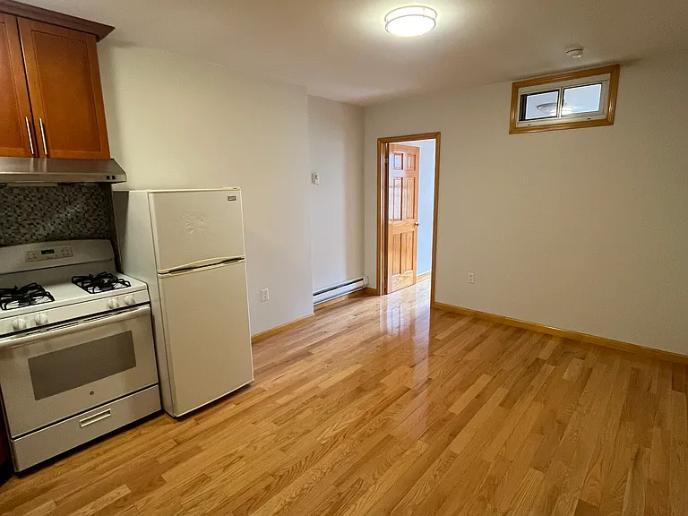 38 Ludlow St #15 — Photo 7
