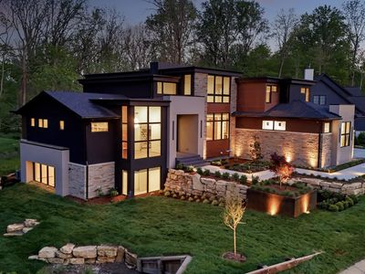 4435 Strathmore Ln, Zionsville, IN, 46077