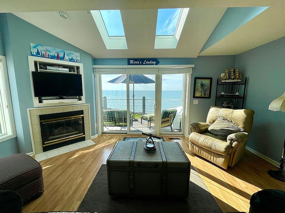Living room view of lake 