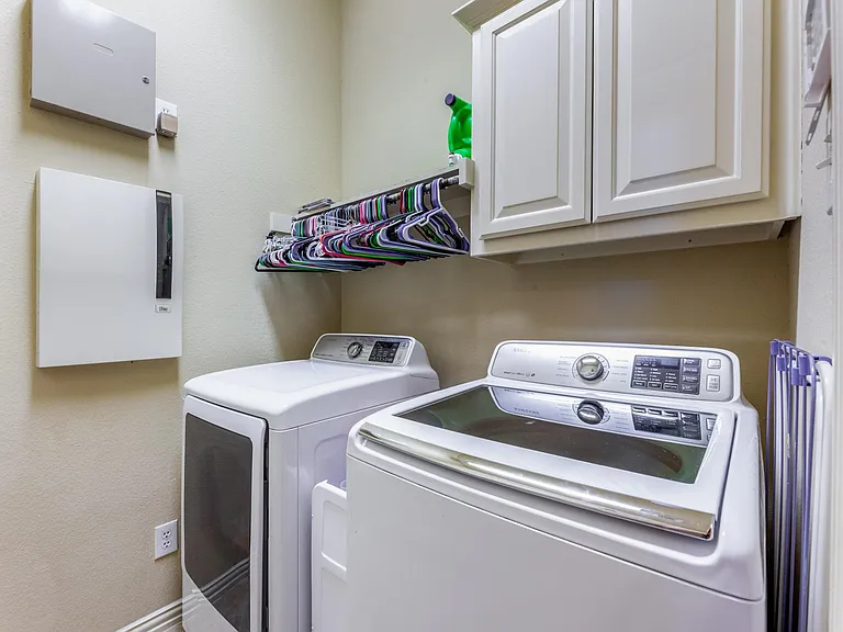 920 Fannin Dr — Photo 42