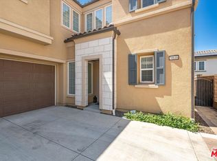 20646 W Chestnut Cir, Porter Ranch, CA 91326