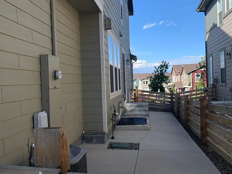 1089 Anker Dr — Photo 17