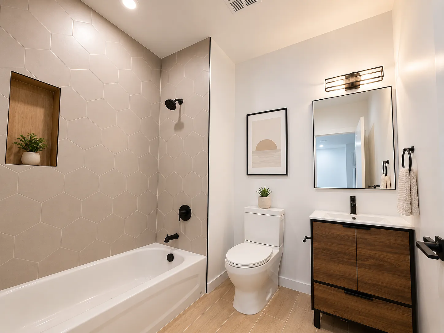 3 bed, 1162 sqft, $3,500 — Photo 3