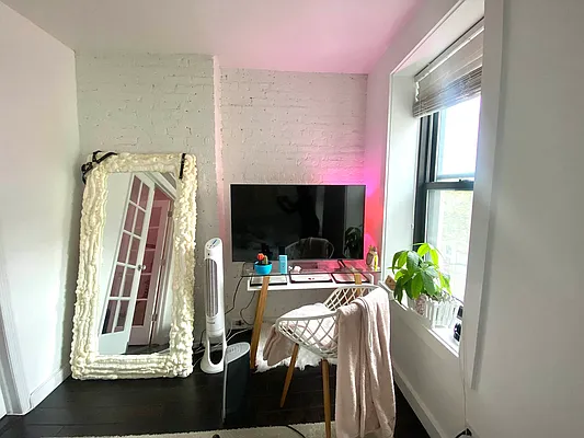 Rented by Corcoran | media 2