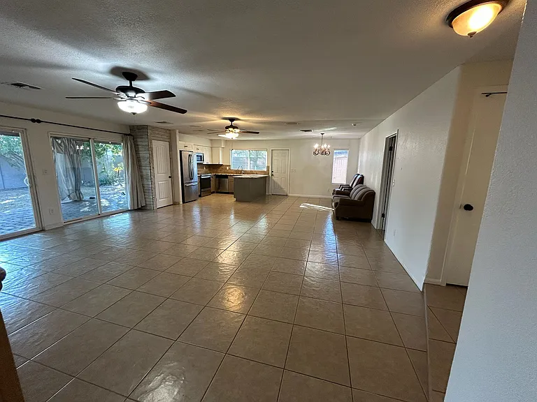 2933 W Muriel Dr — Photo 30