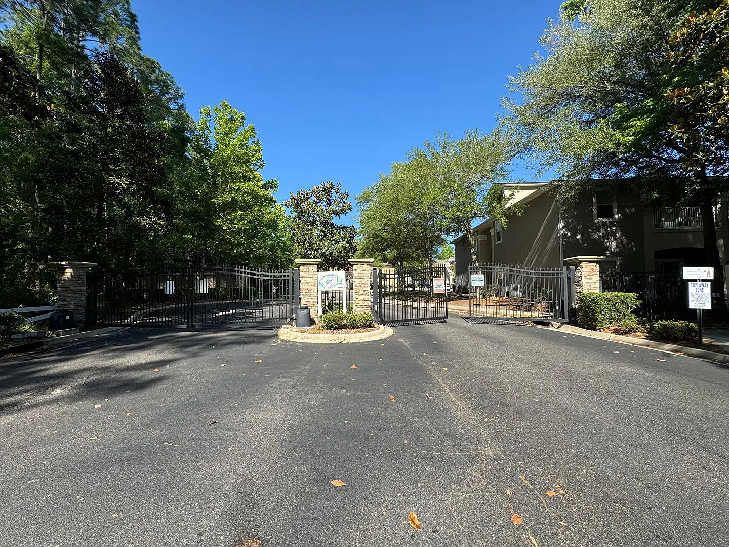 Rent Reduction! Nature's Hideaway 2/2 Upstairs Condo Ready for Move In Now! — Photo 3