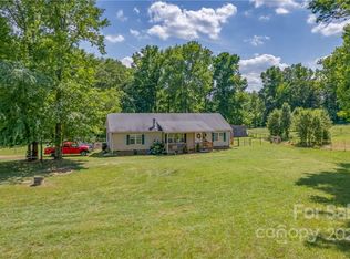 40 Robinson Acres Ln, Rutherfordton, NC 28139