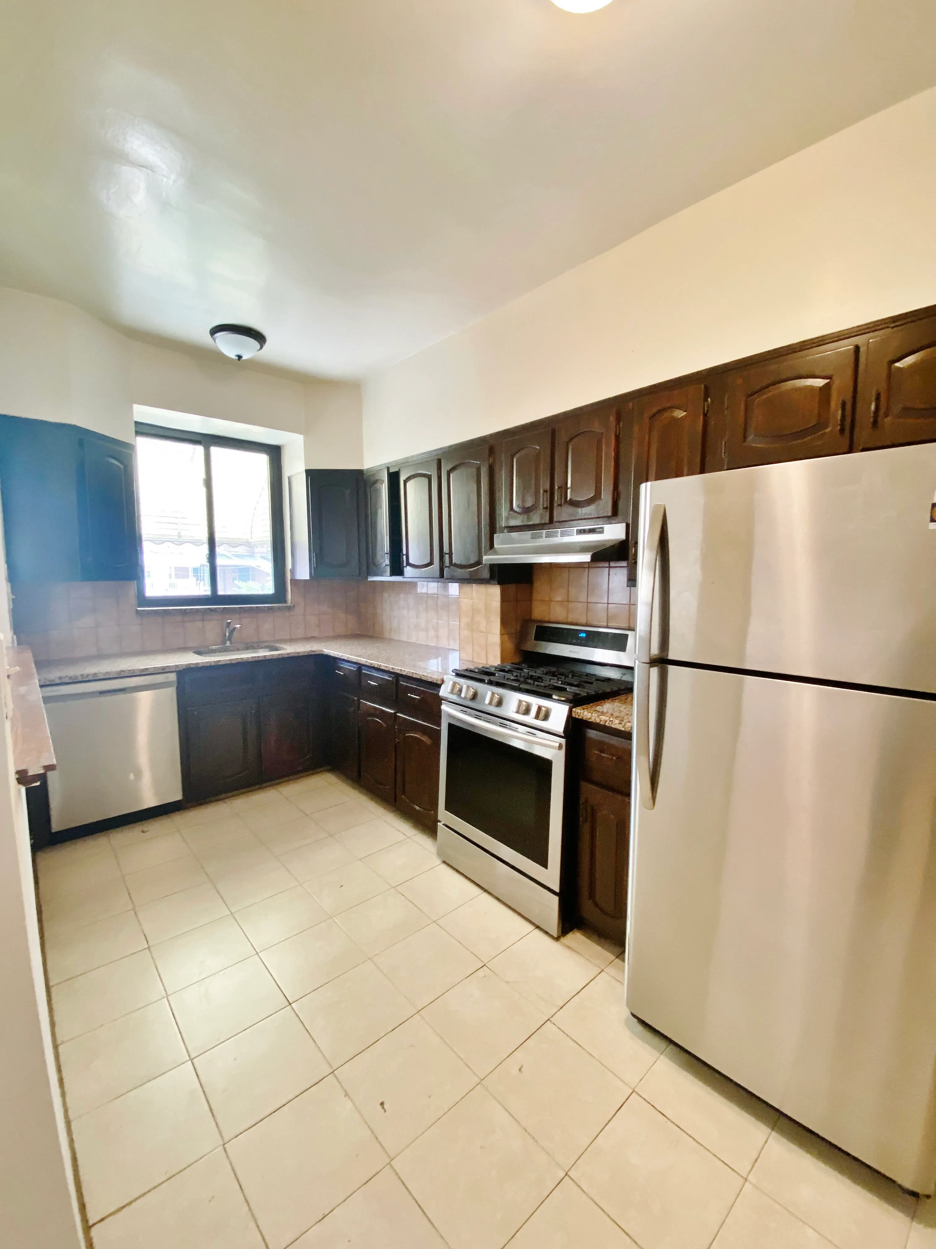 28-29 50th Street #1 in Astoria, Queens | StreetEasy