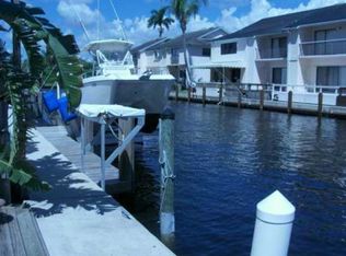 740 Rider Rd, Boynton Beach, FL 33435