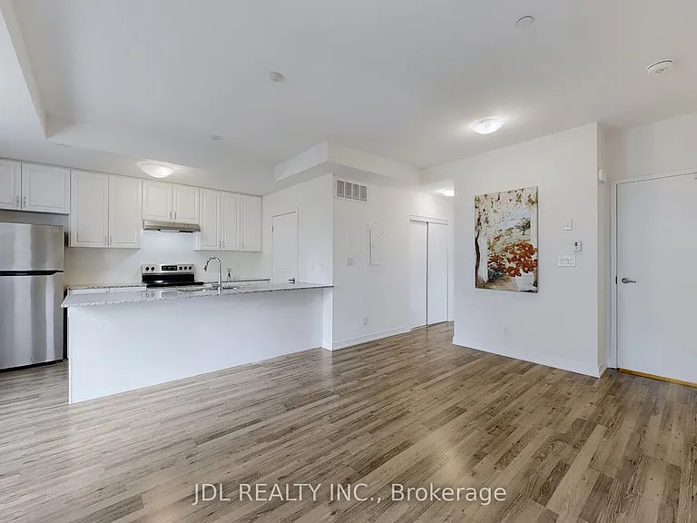 370 Red Maple Rd #112 — Photo 9