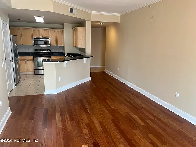 400 E Bay St #402 — Photo 52