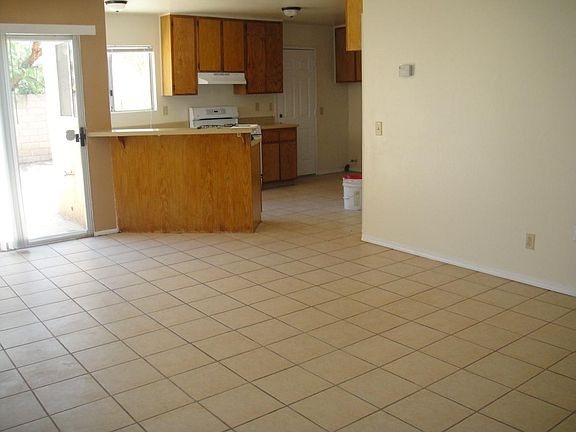 4th image of 478 Navajo Dr