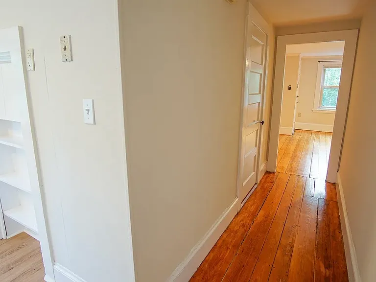 38 Emerson St — Photo 6