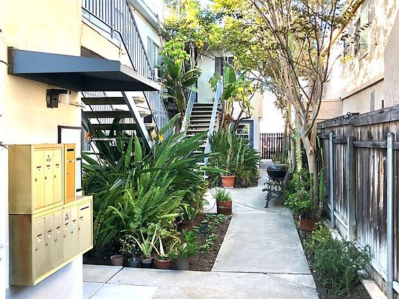 2nd image of 3204 Collier Ave #2