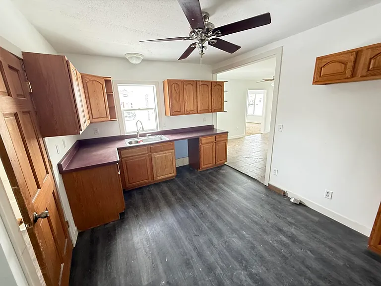1719 Georgia St #1719 — Photo 6