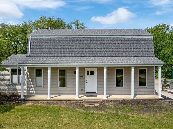 7635 Del Corso Ave NE, Canton, OH 44721