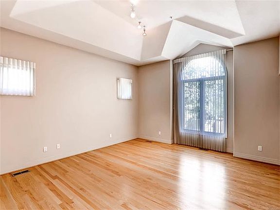 4th image of 2727 E Cedar Ave Unit 4