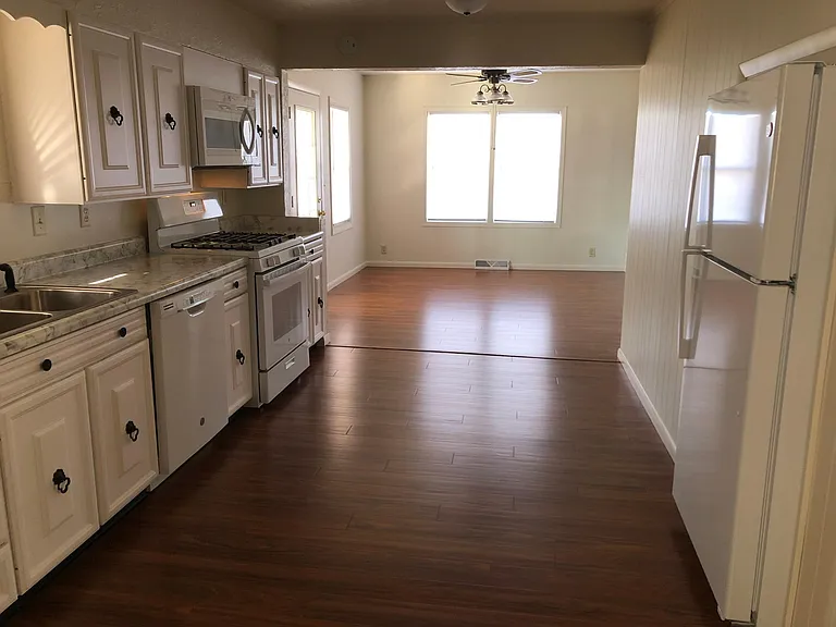 9122 Bucks Rd — Photo 4