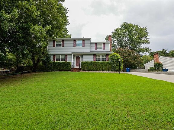3rd image of 8004 Overlook Dr