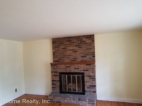 3rd image of 1217 York St