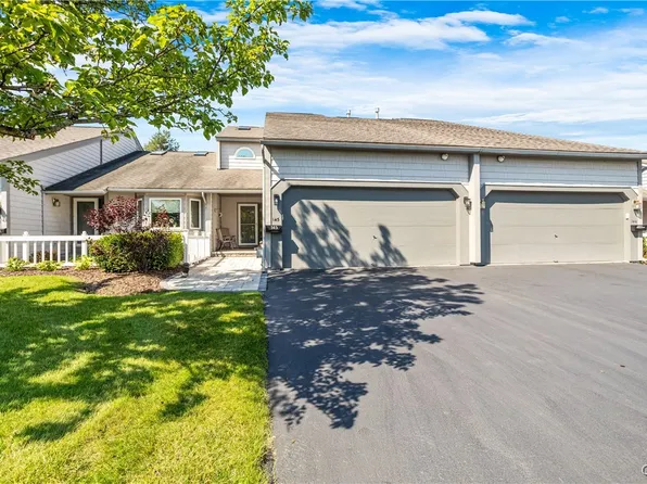 145 Summerhaven Dr S, East Syracuse, NY 13057