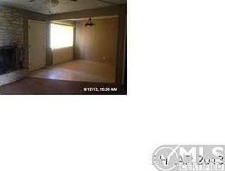 3rd image of 2208 Cascade Dr