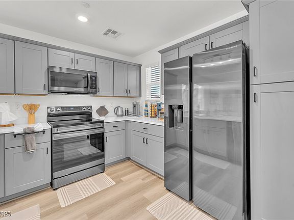 5th image of 2835 Atomic Tangerine Way #6