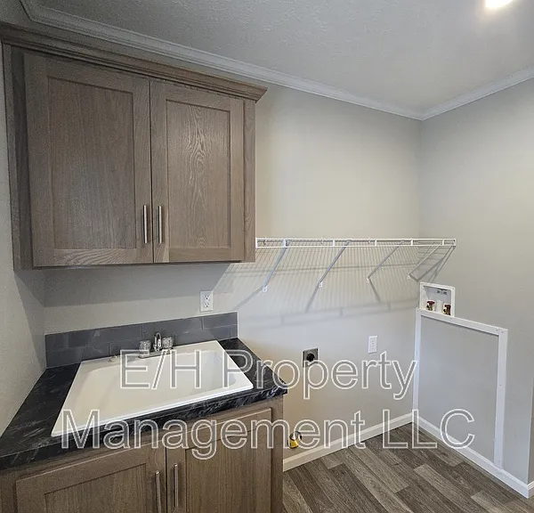 501 S Edwards Ave #1 — Photo 51