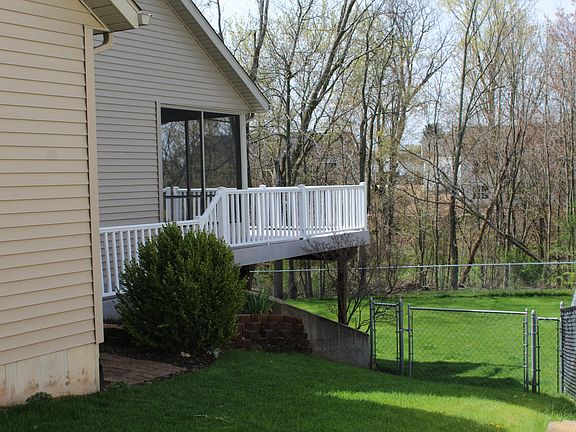 3rd image of 3920 Acadia Dr