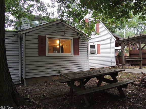 5th image of 37823 Park Ave