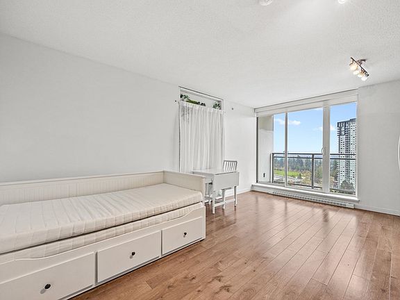 4th image of 13325 102a Ave #2511