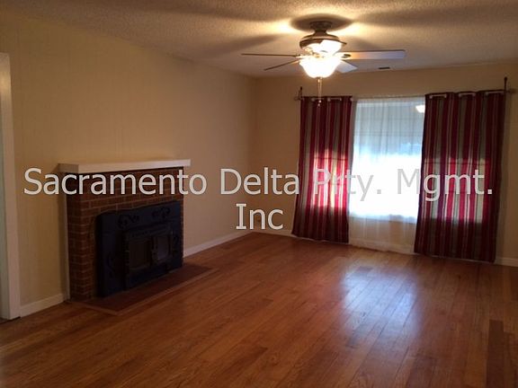 2nd image of 2810 Danube Dr