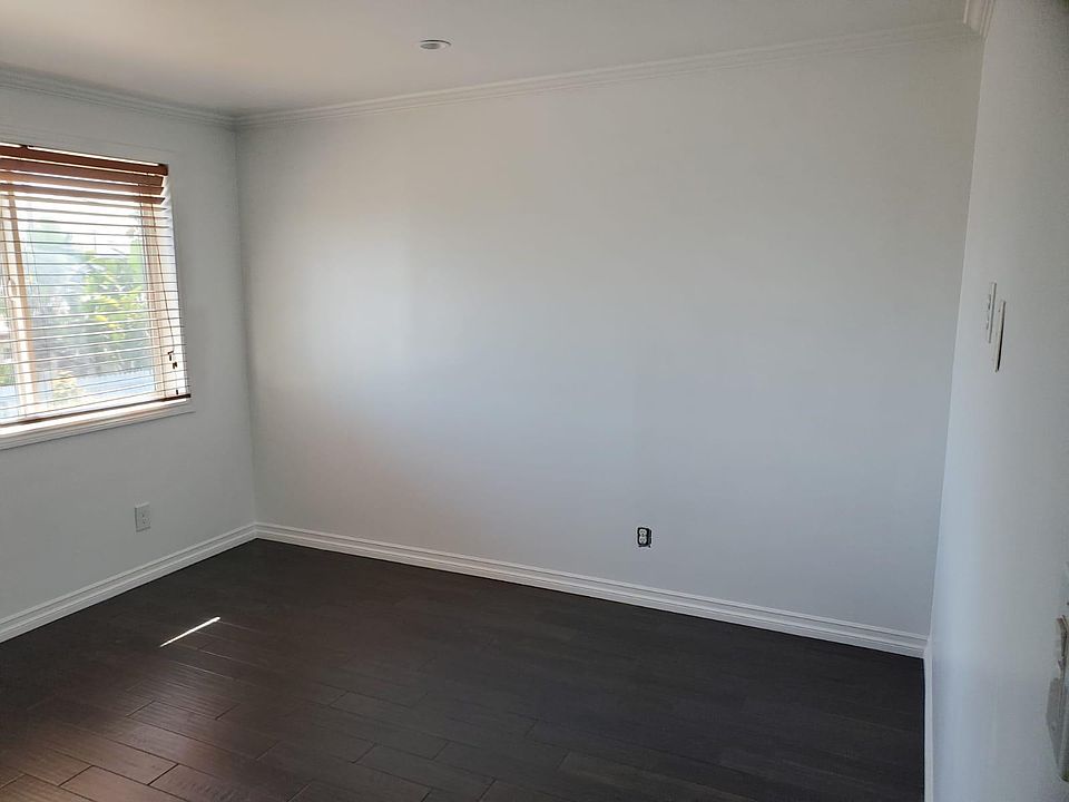 2nd image of 5168 W 136th St