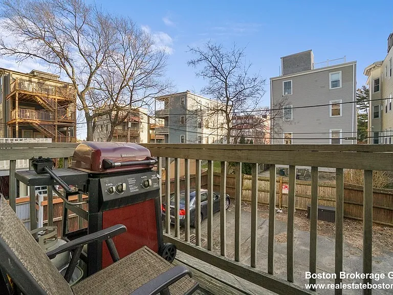 8 Howell St — Photo 7