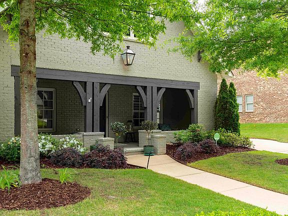 3rd image of 4767 McGill Ct