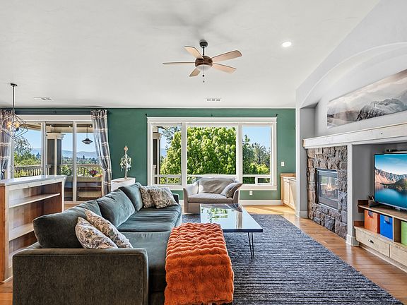 5th image of 536 W La Strada Cir
