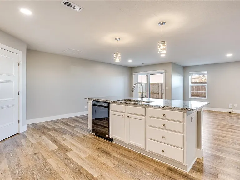 8845 W Haylee St — Photo 13