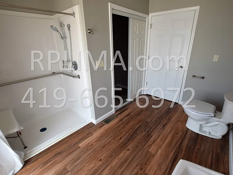 1706 Latham Ave — Photo 6