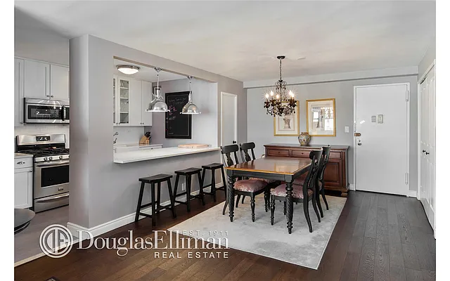 Sold by Douglas Elliman | media 14