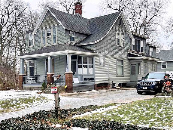 2nd image of 1236 E Lincolnway St