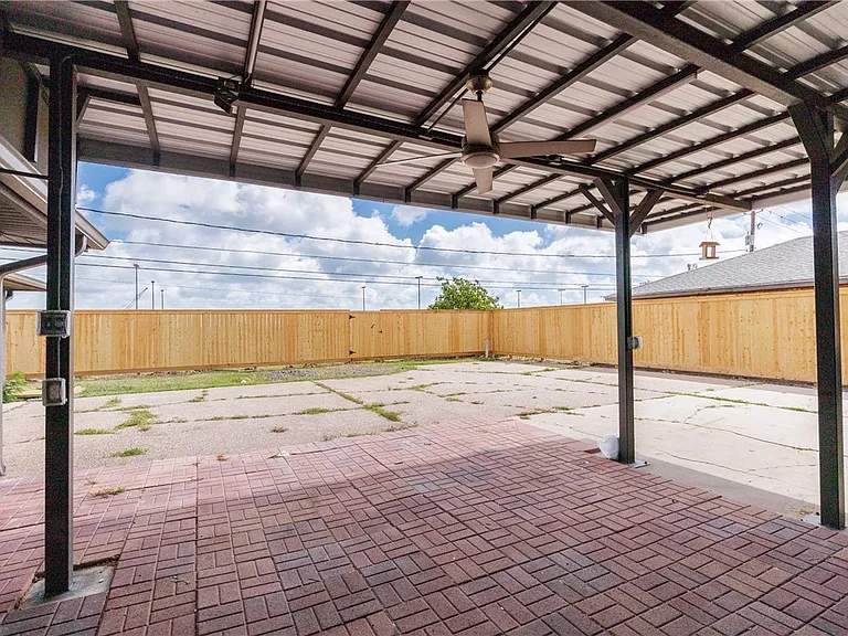 6702 Sahara Dr — Photo 38