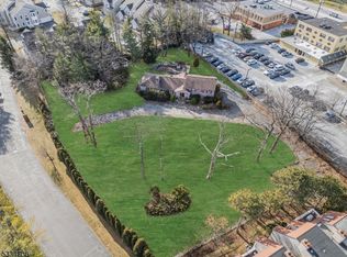 1 Blueberry Bend, West Orange Twp., NJ 07052