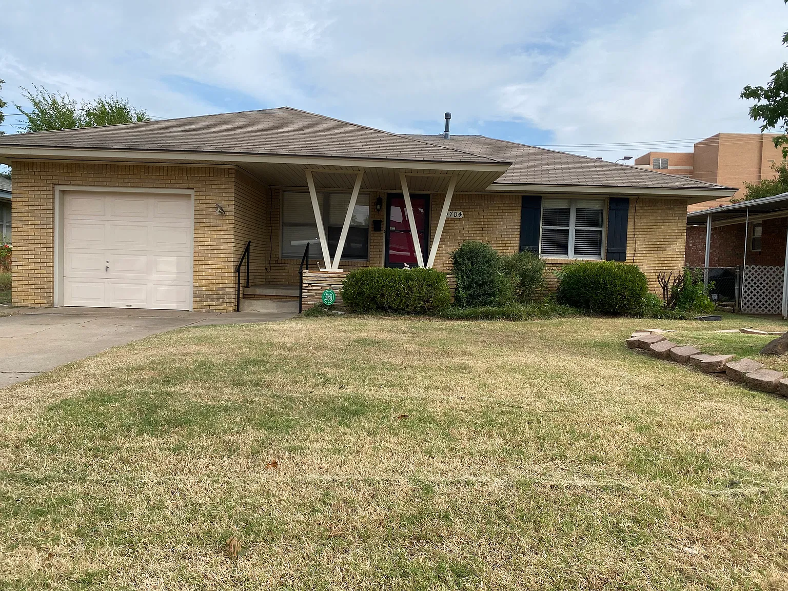 5704 N Roff Ave — Photo 1