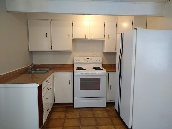 4th image of 407 E Eugene St
