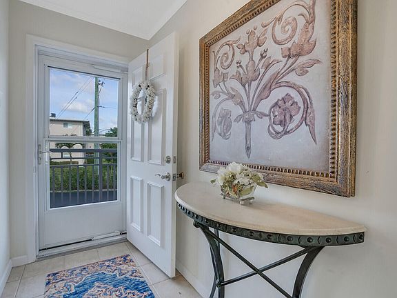 5th image of 2728 N Garden Drive #209