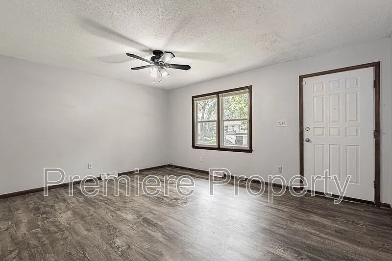 Building Photo - 17308 E 41st St S