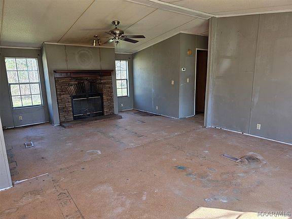 3rd image of 120 Meadow Ridge Dr