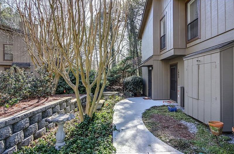 1st image of 1804 Cumberland Ct SE