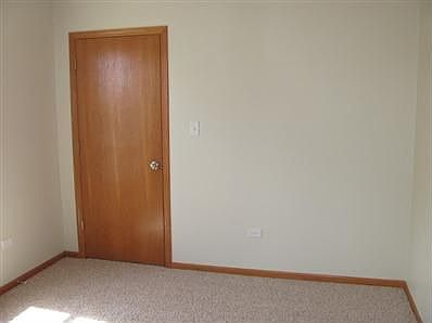 4th image of 5690 Hearthside Dr