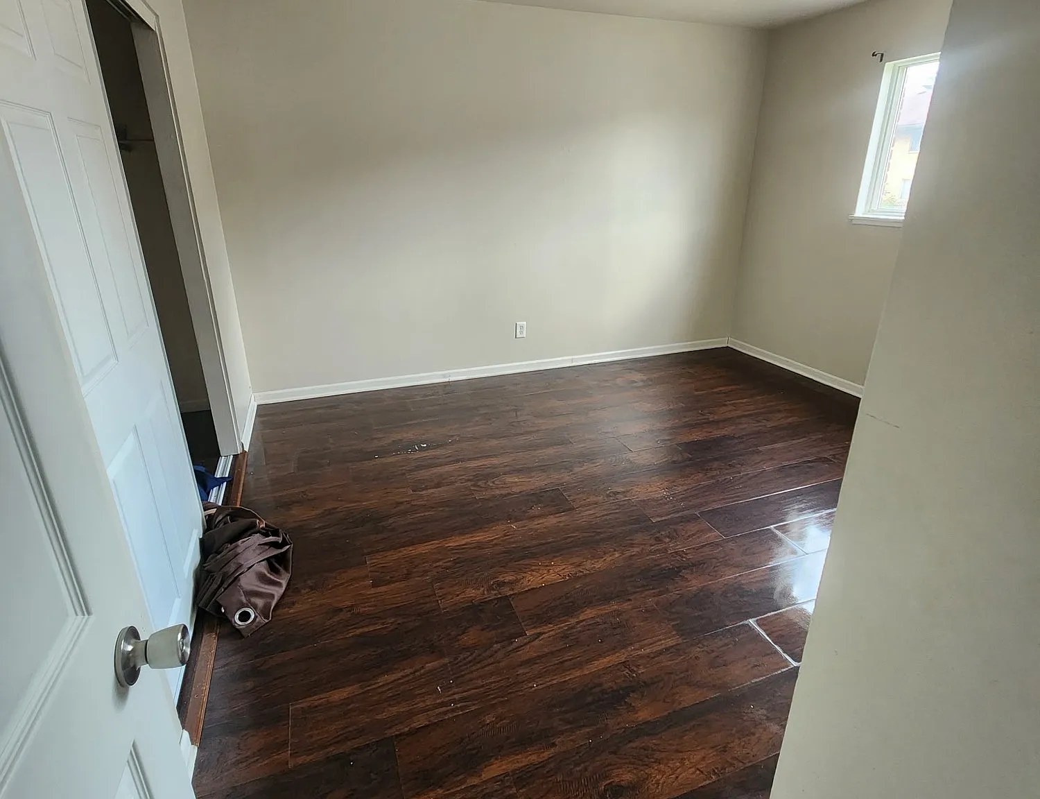 2 bed, 850 sqft, $1,200 — Photo 3